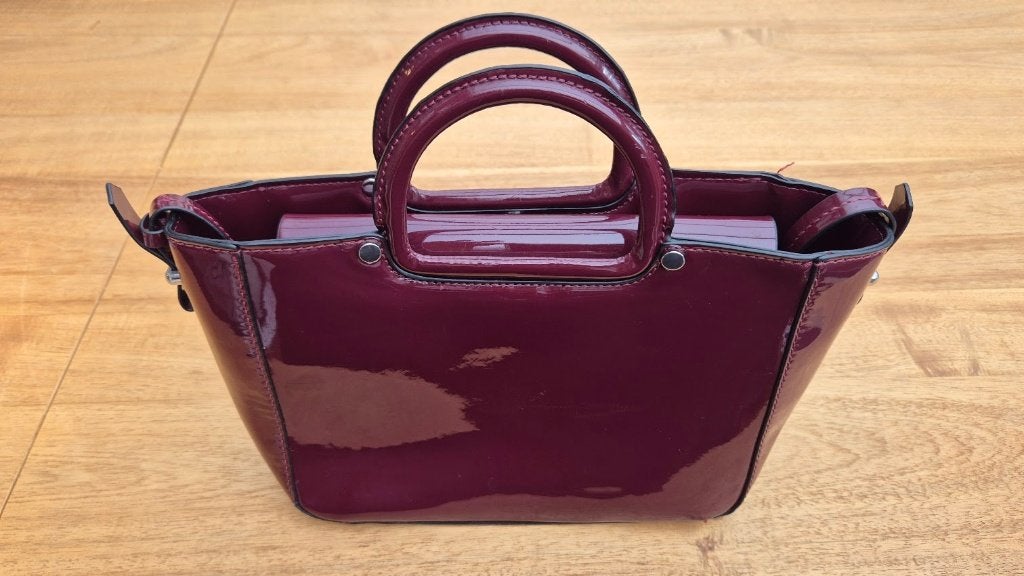 Zara - mooie bordeaux handtas – elegant sculpturaal model, Ophalen of Verzenden, Gebruikt, Rood, Handtas