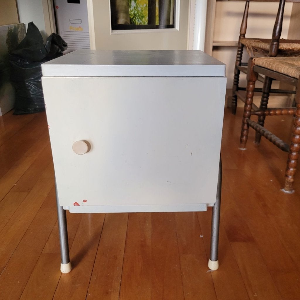 vintage nachtkastje, Huis en Inrichting, Ophalen of Verzenden, Gebruikt, Minder dan 45 cm, Minder dan 55 cm