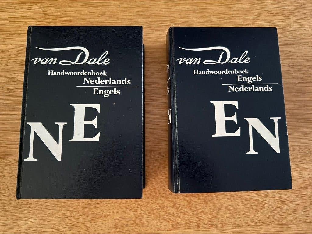 Van Dale Handwoordenboek Nederlands-Engels en Engels-Ned., Ophalen of Verzenden, Zo goed als nieuw, Van Dale, Engels