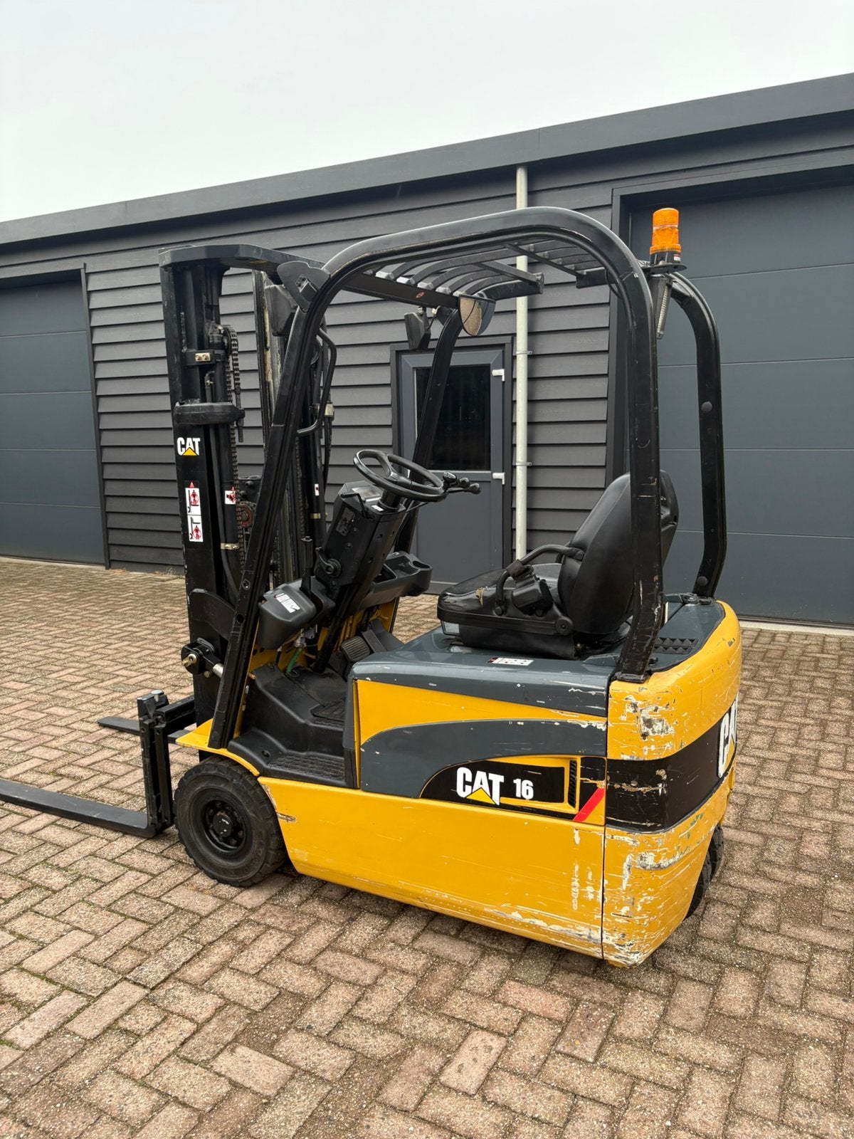 Caterpillar EP16 elektrische heftruck/ triplomast, 1000 tot 2000 kg, Ophalen of Verzenden, Elektrisch, Heftruck