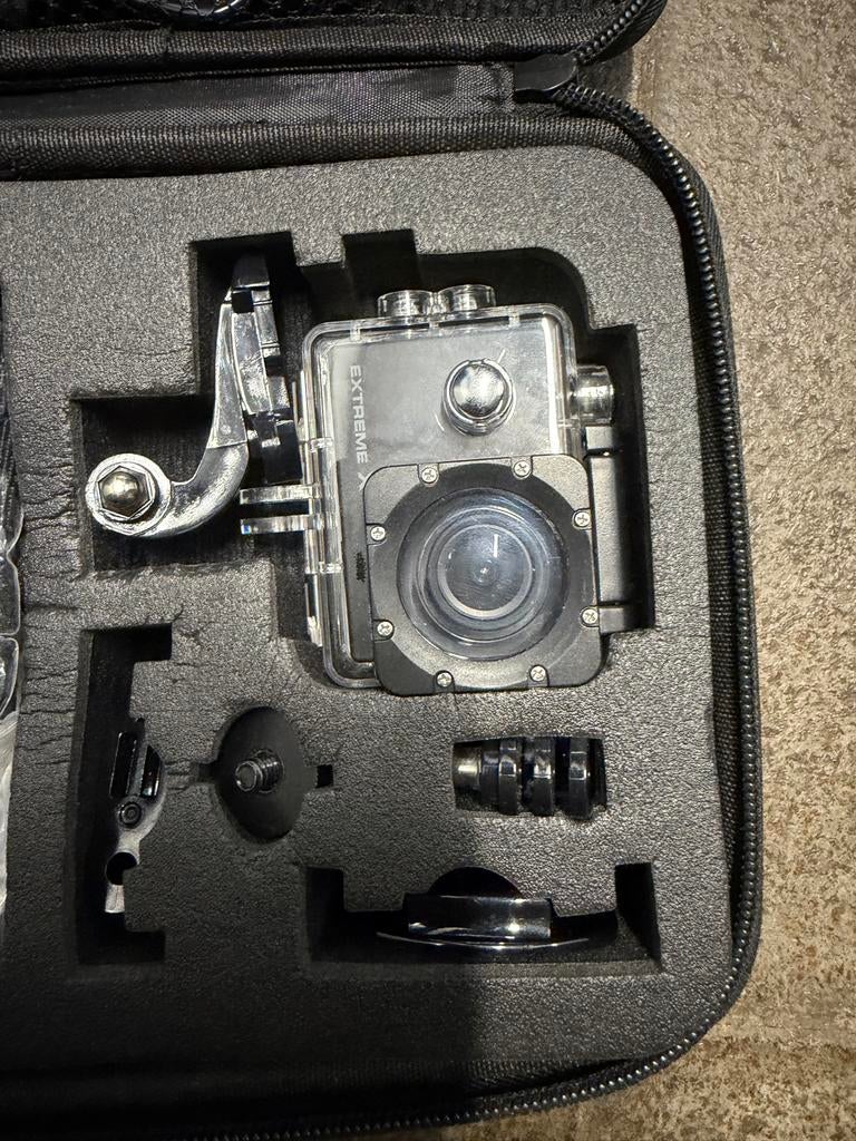 Nikkei Extreme Action Camera met accessoires en koffer, Ophalen of Verzenden, Zo goed als nieuw, Overige merken
