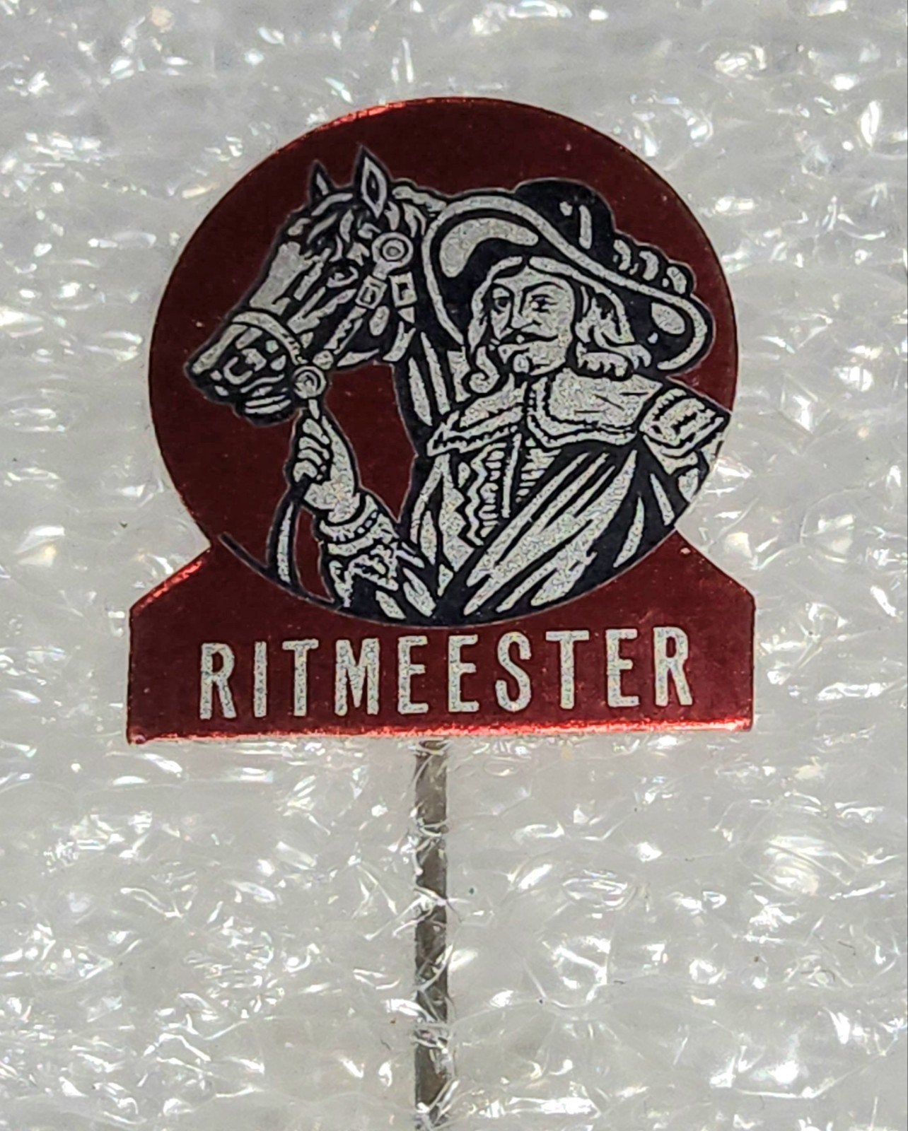 Vintage Ritmeester Sigaren Speldje - Man met Paard, Ophalen of Verzenden, Gebruikt, Overige onderwerpen, Speldje of Pin