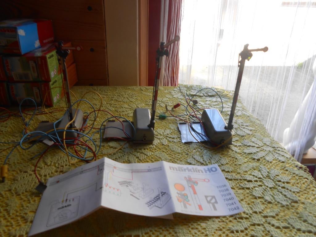 Märklin 7039 3x, 1 armig sein met treinbeïnvloeding, Gelijkstroom of Wisselstroom, Overige typen, Ophalen of Verzenden, Zo goed als nieuw