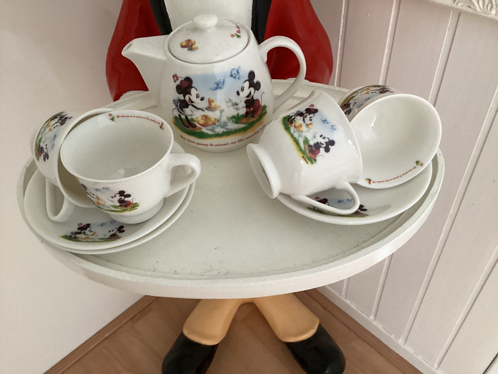 Disneyland theeservies mickey en minnie, Ophalen of Verzenden, Mickey Mouse, Servies