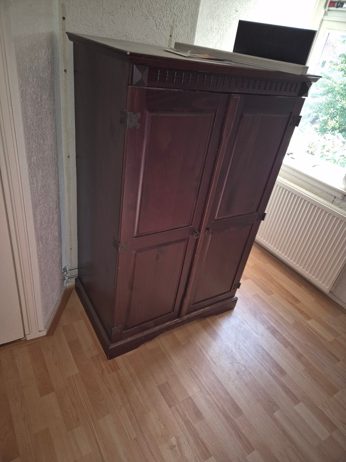 Houten TV-meubel / Kast met 2 deuren, Ophalen