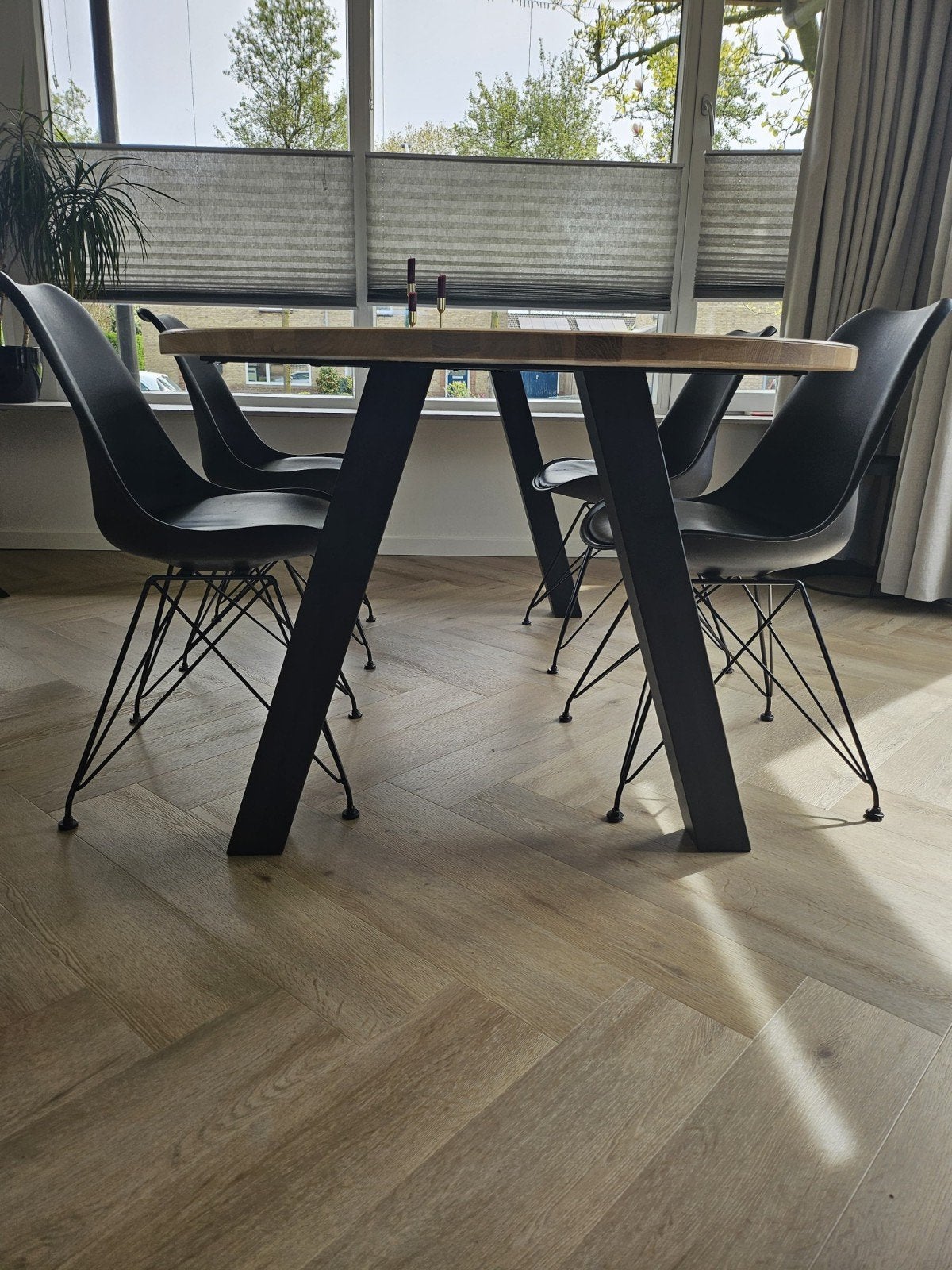 4 EETTAFEL STOELEN, Ophalen, Zwart, Zo goed als nieuw, Vier