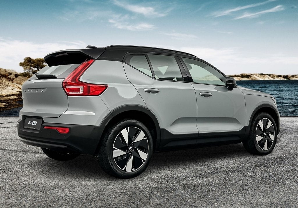 Volvo EX40 Extended Range Ultra Dark Europa (bj 2026), Auto's, Volvo, 0 cilinders, 82 kWh, 252 pk, Nieuw