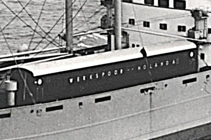 972748	Motorboot	MS Alhena met treinwagon als deklast, Ophalen of Verzenden, 1940 tot 1960, Ongelopen, Voertuig