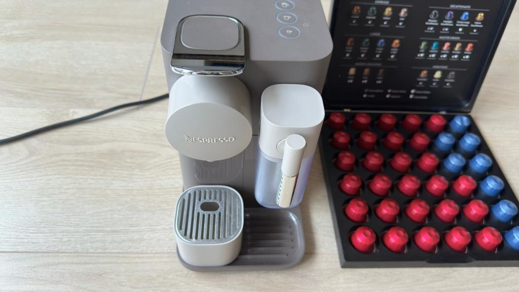 Nespresso Lattissima One EN500.BW - Koffiezetapparaat, Ophalen, Zo goed als nieuw