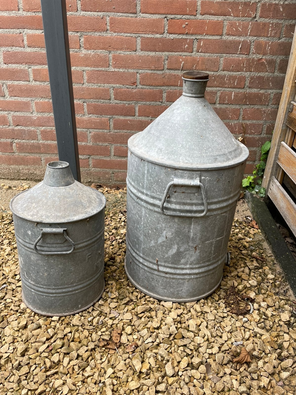 Zinken kannen 2 stuks, Antiek en Kunst, Curiosa en Brocante, Ophalen