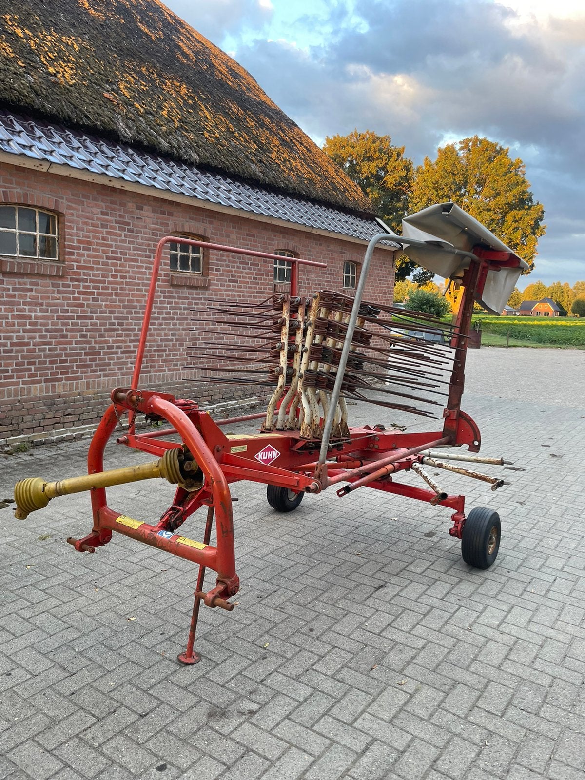 Kuhn GA381GM cirkelhark, Zakelijke goederen, Agrarisch | Werktuigen, Ophalen, Weidebouw