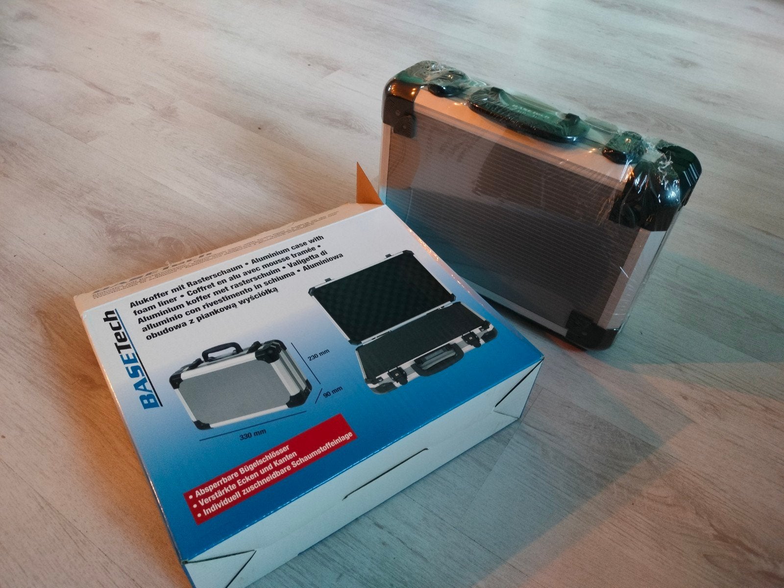 BASETech Aluminium Koffer met Rasterschuim - Nieuw, Muziek en Instrumenten, Ophalen of Verzenden, Nieuw