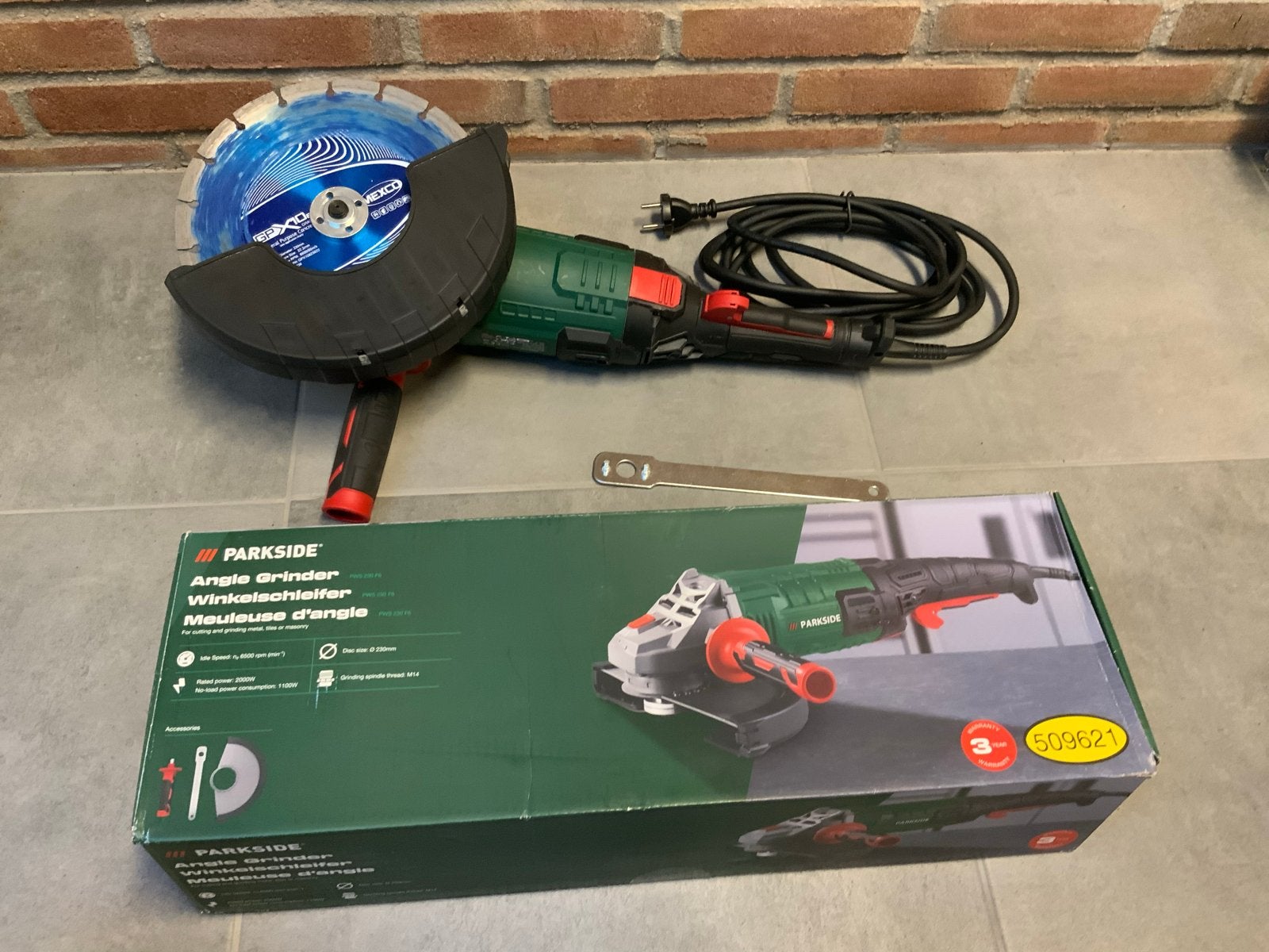 Parkside Haakse Slijper PWS 230 F6 - Diamantblad - Z.G.A.N., Ophalen, Zo goed als nieuw, 1000 watt of meer, Haakse handslijpmachine