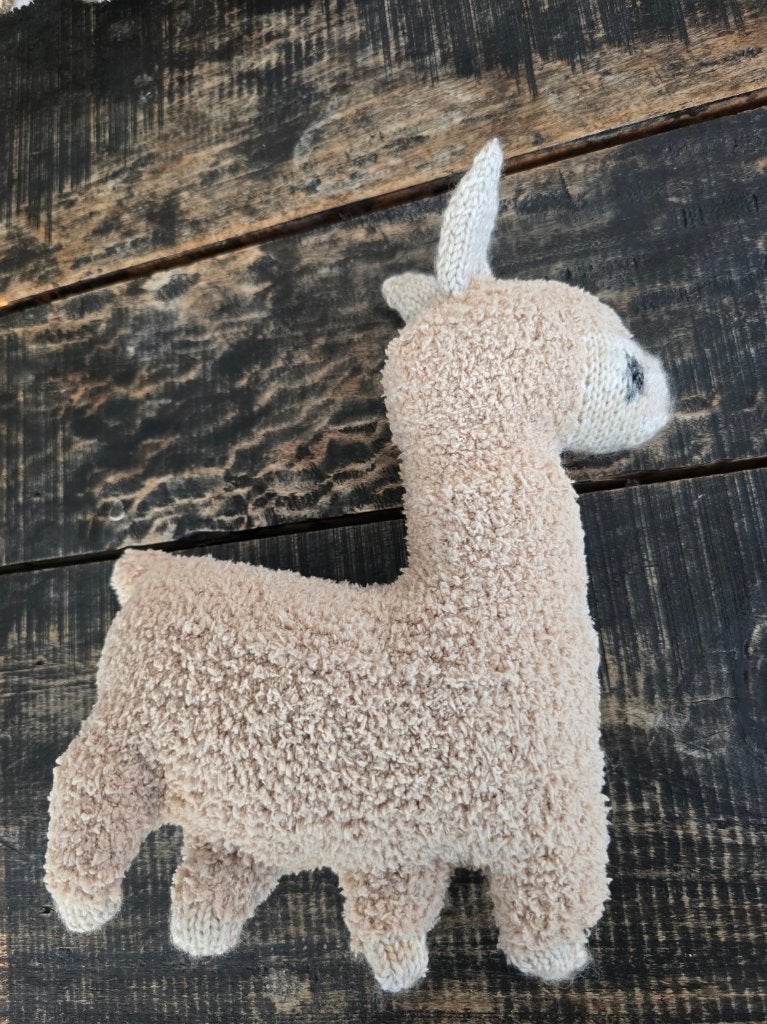 Handgebreid knuffeltje Lama, Ophalen of Verzenden, Nieuw, Overige typen, Handgemaakt