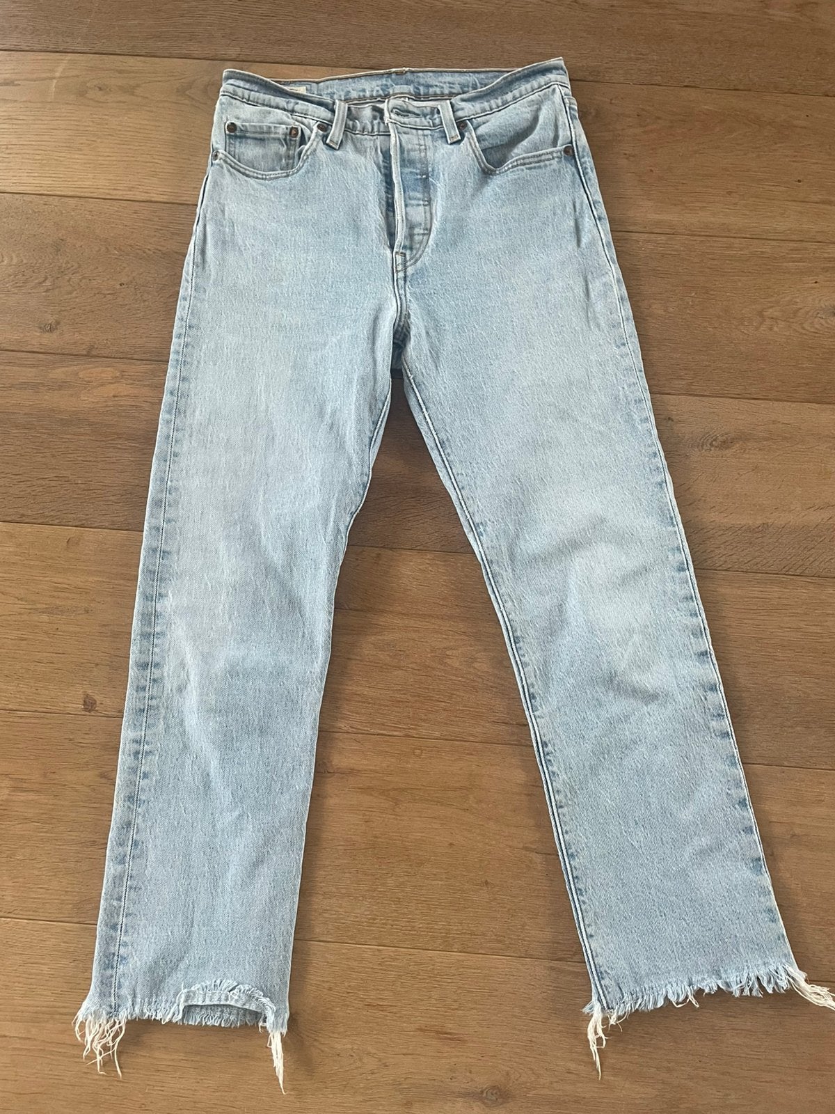Levi’s 501 mt 28, Ophalen of Verzenden, Zo goed als nieuw, Blauw, W28 - W29 (confectie 36)