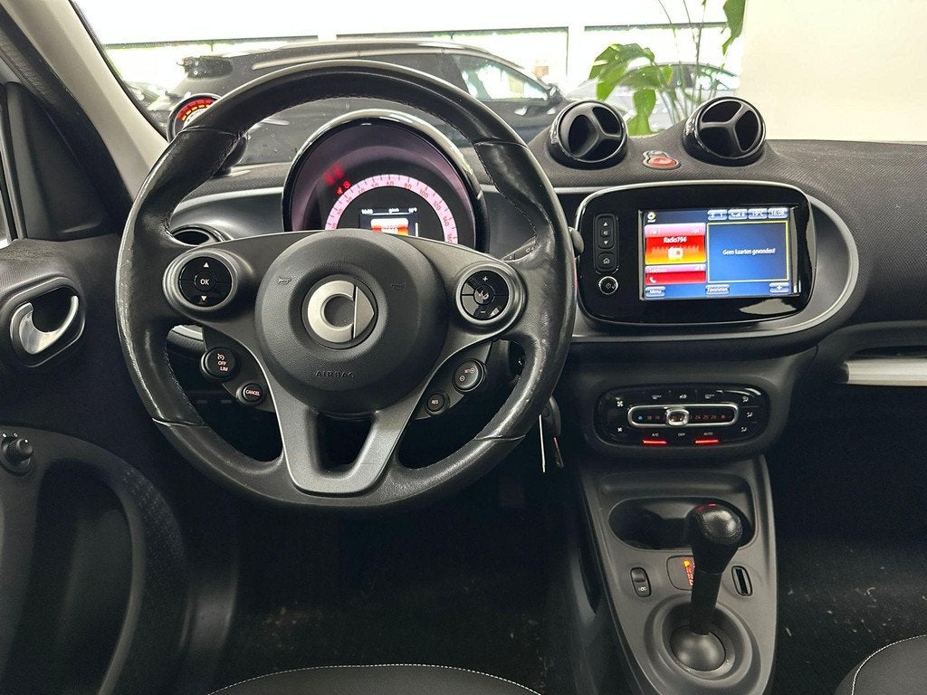 smart forfour electric drive passion 18 kWh ANDROID AUTO | C, Auto's, Smart, Gebruikt, Met garantie (alle), 43 €/maand, Wit