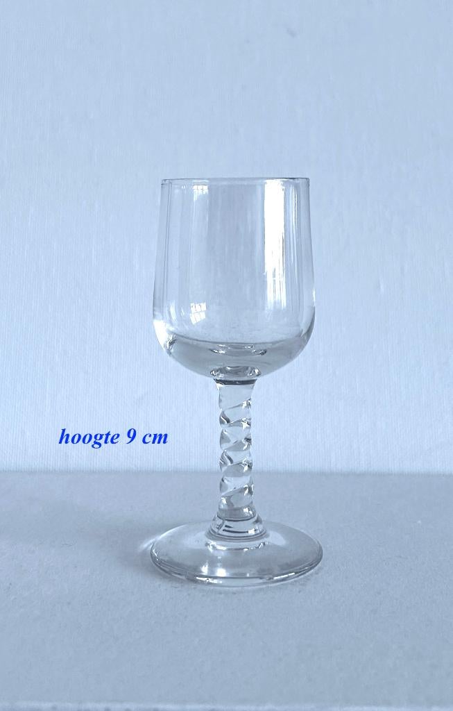 Borrelglas 9 h Twisted stem Glas Kristal Gedraaide stam, Antiek en Kunst, Antiek | Glas en Kristal, Ophalen