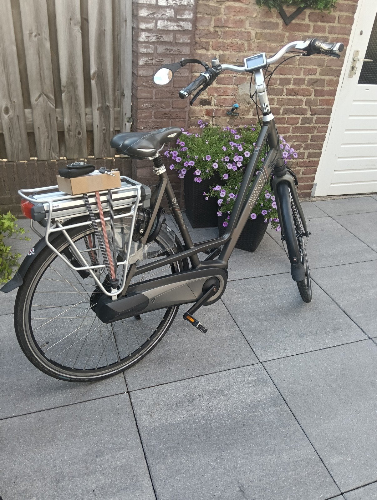 rih omega x, 56 cm of meer, Ophalen, Zo goed als nieuw, Overige merken