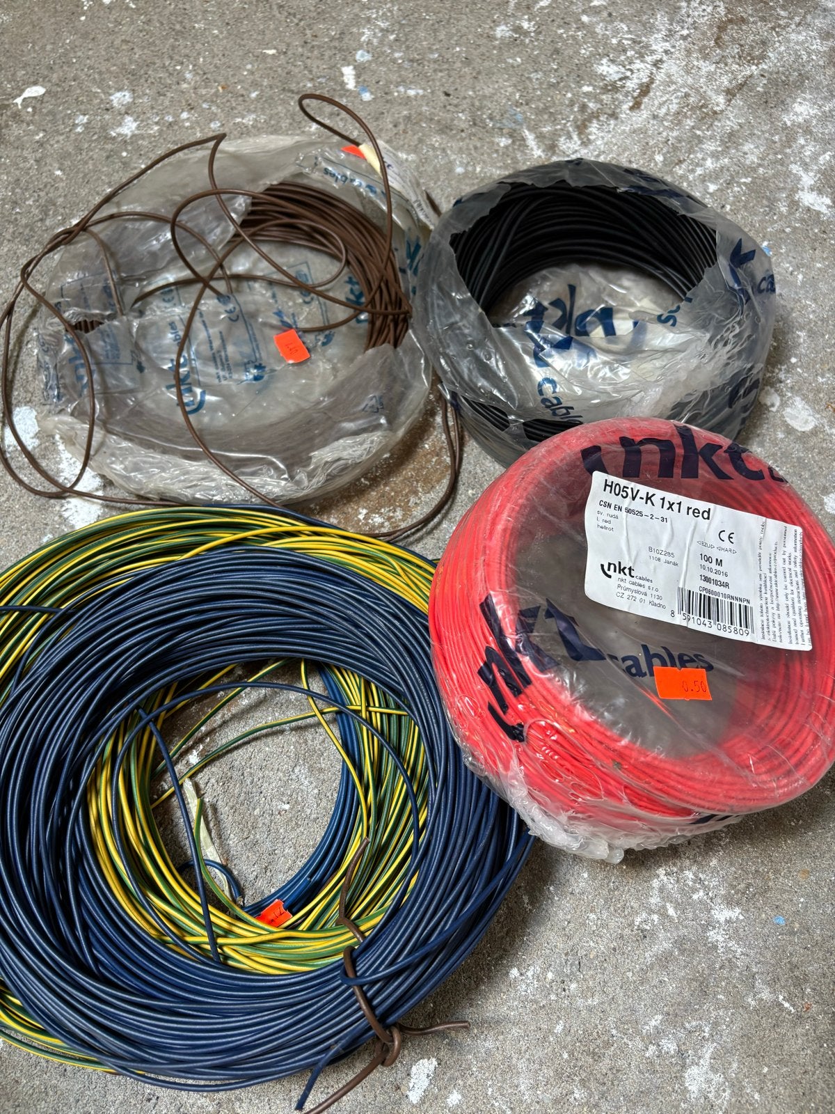 Diverse elektriciteitskabels: stijf en flexibel, Doe-het-zelf en Verbouw, Elektra en Kabels, Ophalen of Verzenden, Gebruikt, Kabel of Snoer