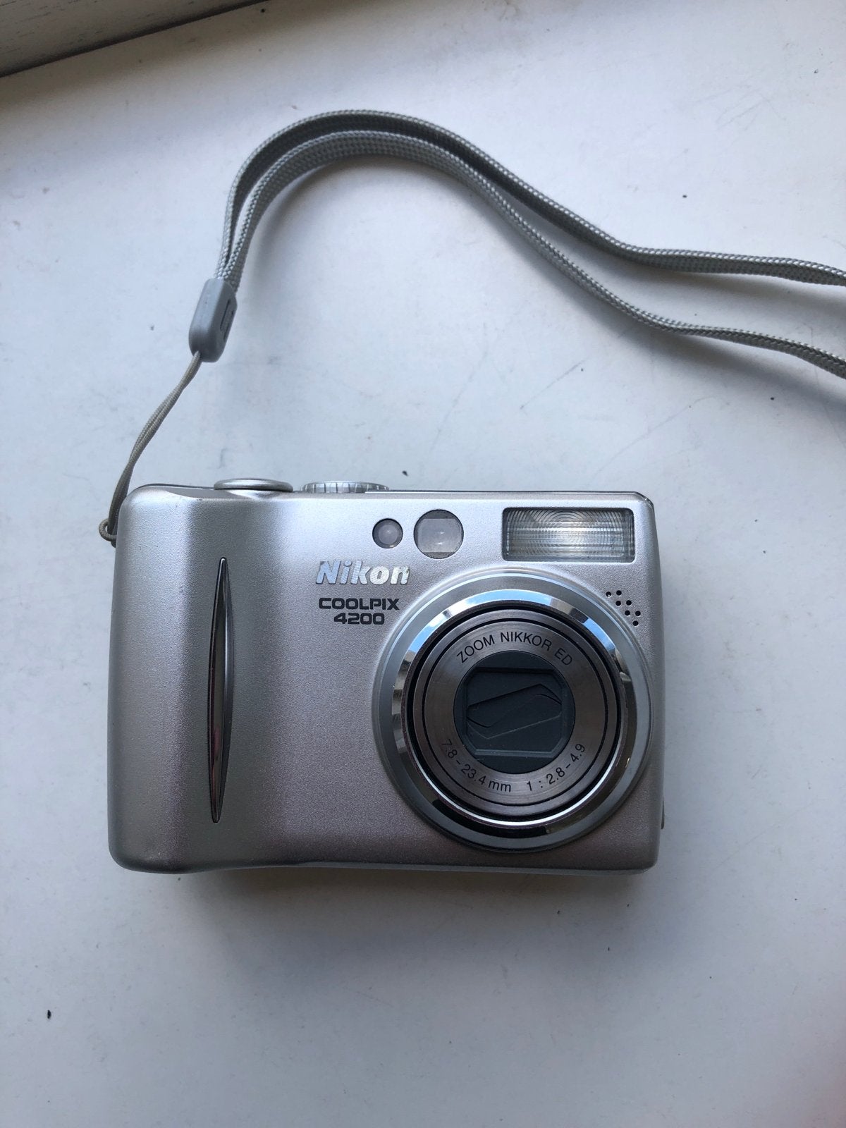 Nikon Coolpix 4200 Compactcamera - Zilver, Ingebouwde flitser, Gebruikt, Ophalen of Verzenden, Compactcamera