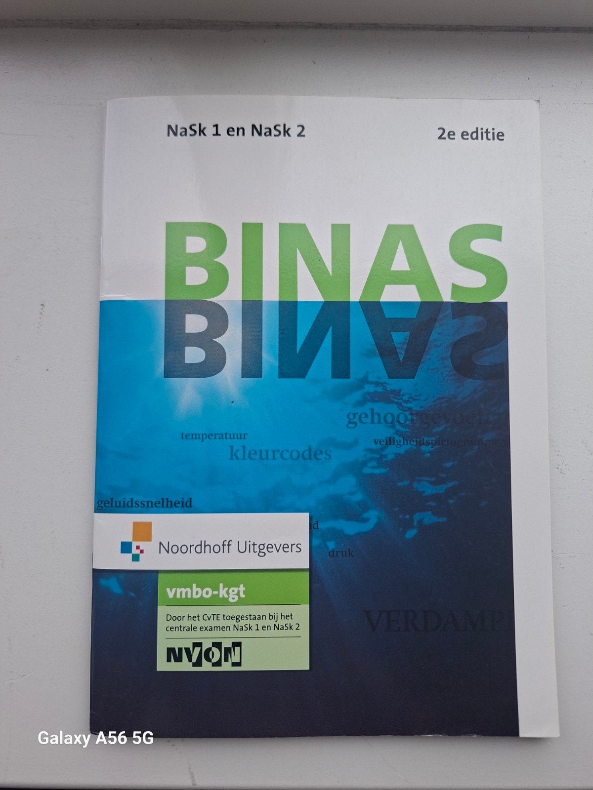 BINAS vmbo-kgt NaSk 1 en NaSk 2 2e editie - Ongebruikt, Boeken, VMBO, Natuurkunde, Nieuw, Ophalen of Verzenden