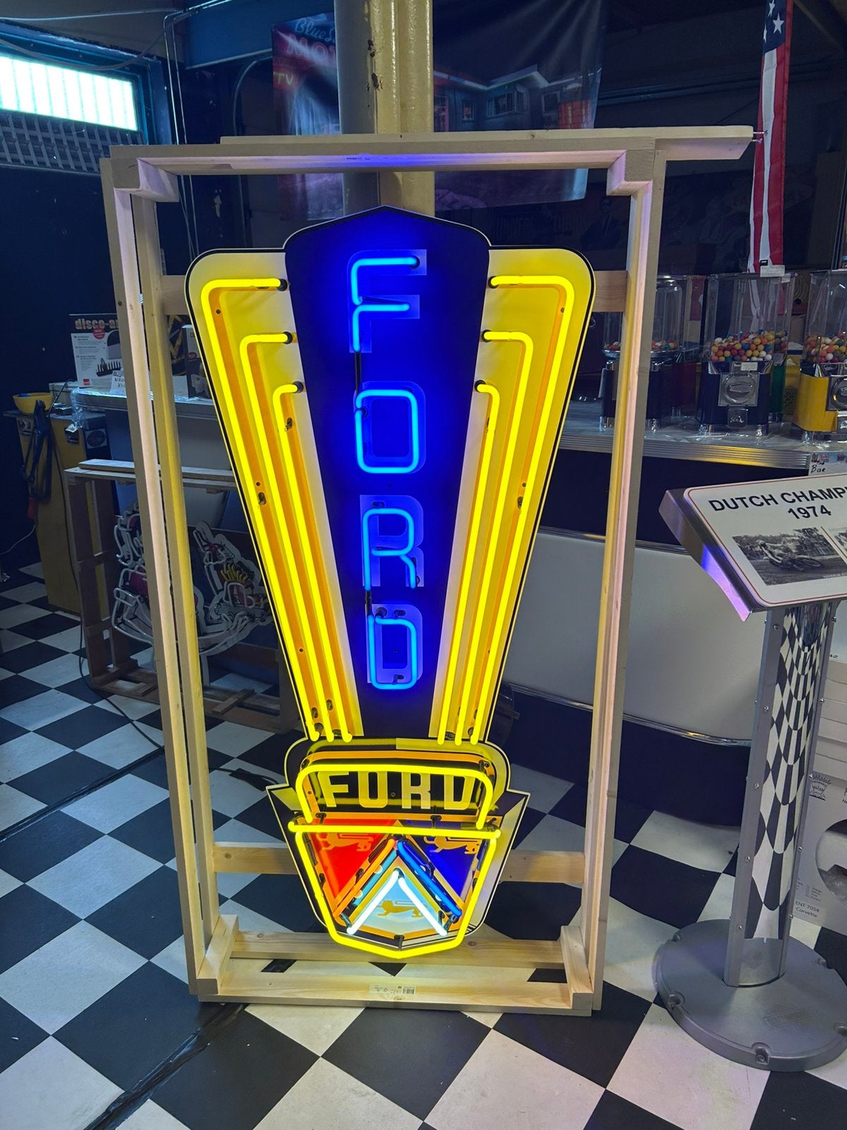 TIENTALLEN VOORRAAD NEONS, veel speciale acties Sale Sale !!, Ophalen, Nieuw, Lichtbak of (neon) lamp