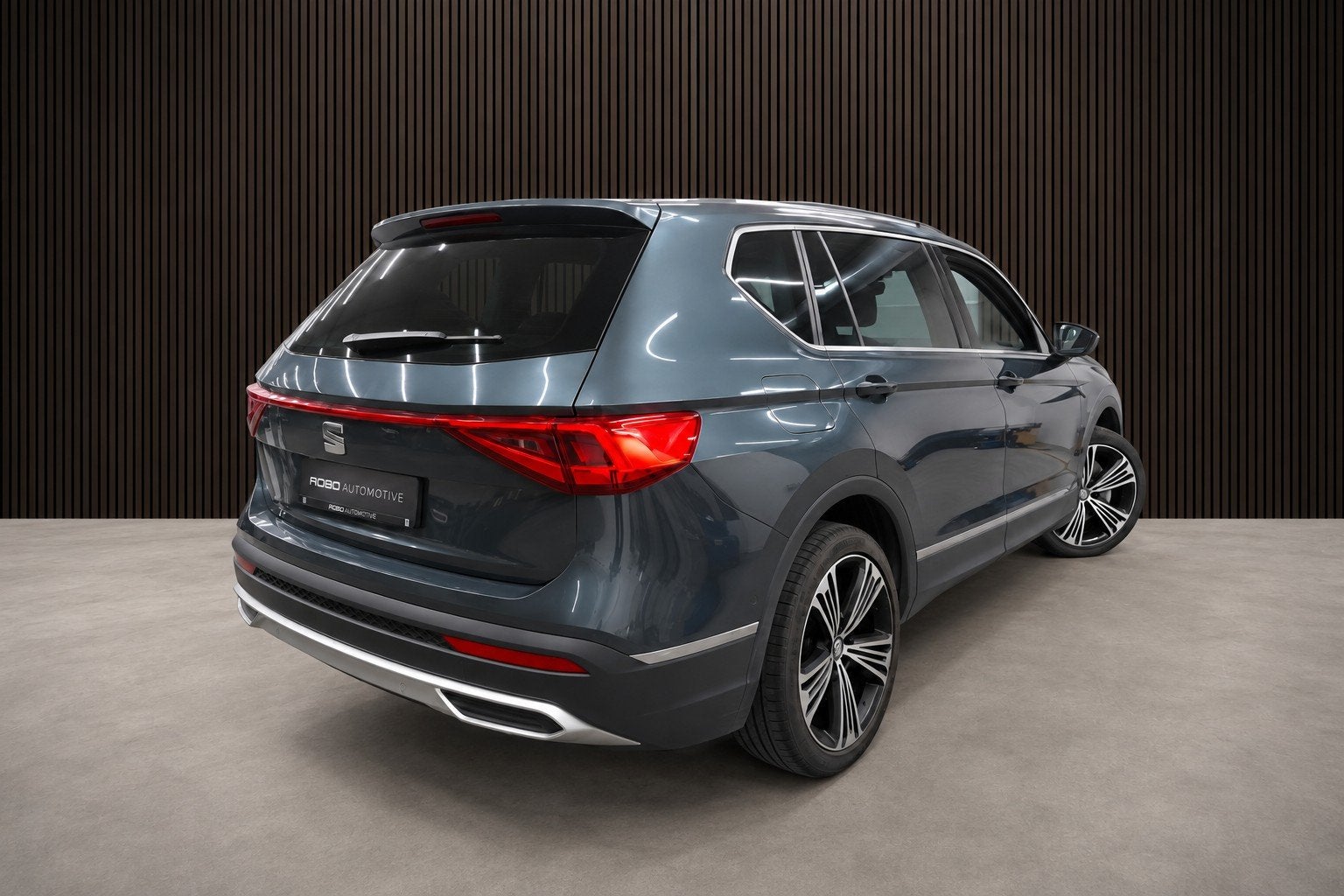 SEAT Tarraco 1.4 TSI e-Hybrid PHEV Xcellence | Panoramadak |, Auto's, Dealer onderhouden, Zwart, 4 cilinders, Leder