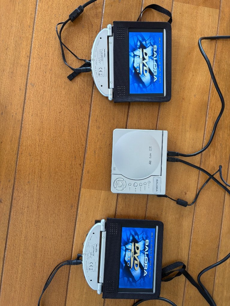 Salora twin dvd speler voor in auto, Audio, Tv en Foto, Dvd-spelers, Gebruikt, Draagbaar, Ophalen of Verzenden, Overige merken