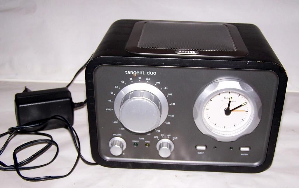 Luxe wekkerradio Tangent Duo. In zeer goede werkende staat., Ophalen of Verzenden, Zo goed als nieuw, Radio