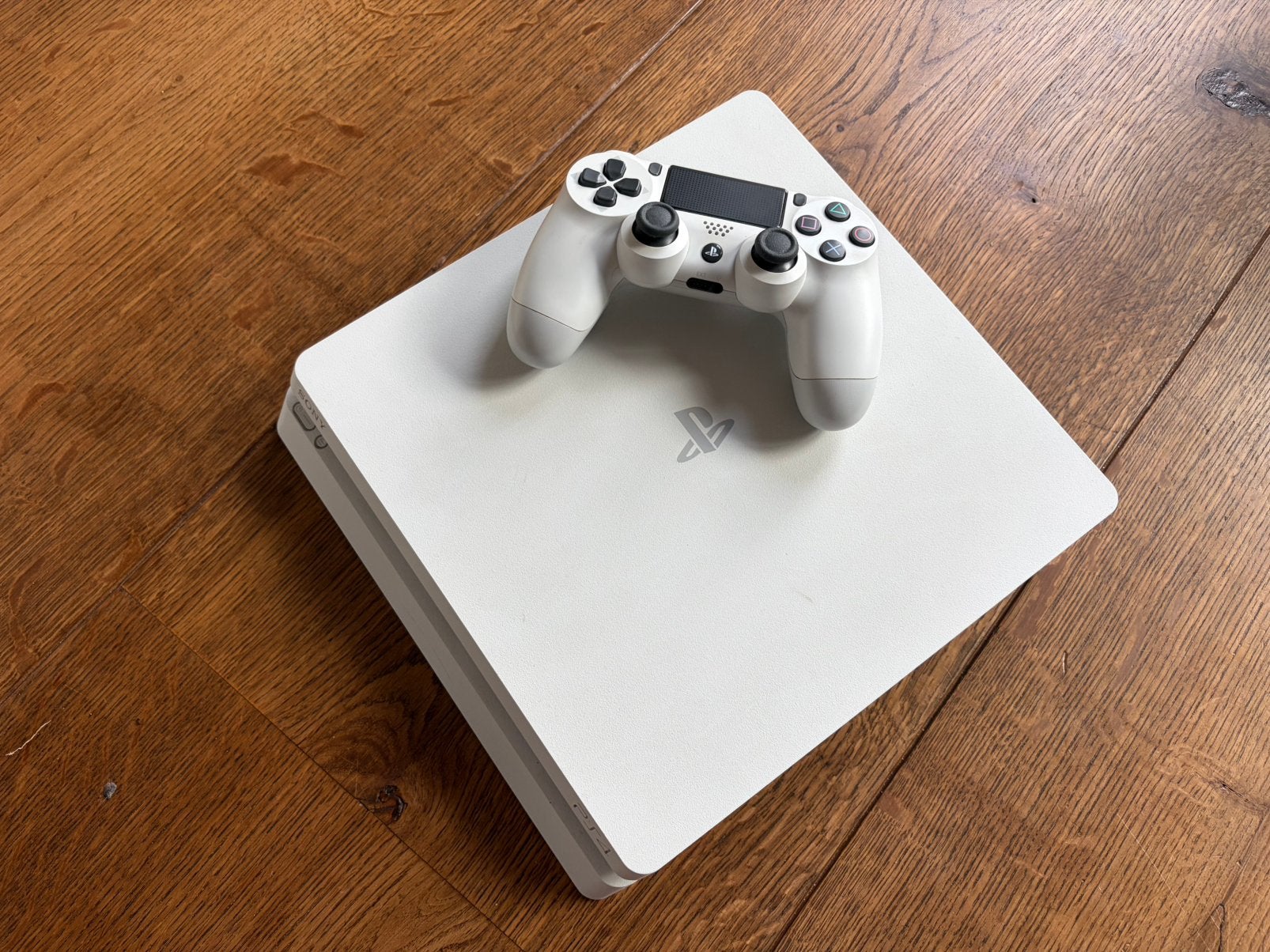 PlayStation slim 4 incl games 1 controler, Spelcomputers en Games, Ophalen of Verzenden, Zo goed als nieuw, Met 1 controller, Slim