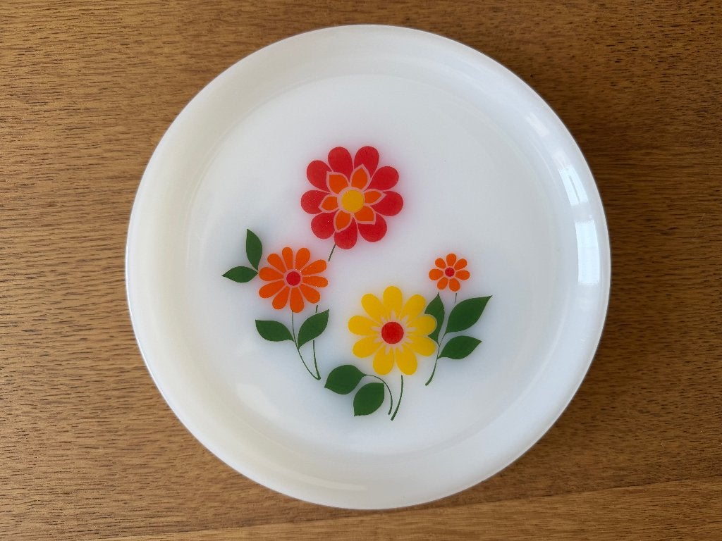 Vintage Arcopal France borden met bloemmotief (18 stuks), Antiek en Kunst, Ophalen