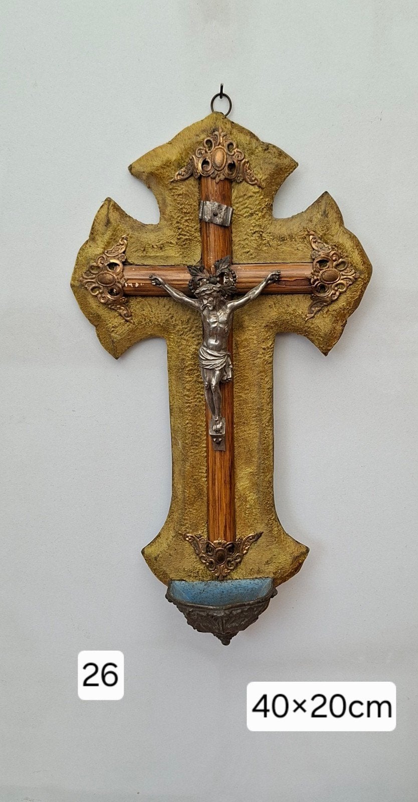 Antiek Kruisbeeld met wijwaterbakje 40x20cm, Ophalen of Verzenden