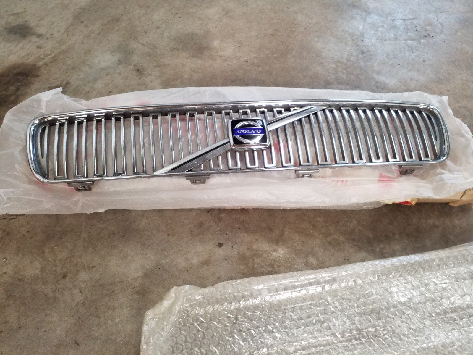 volvo V50 of S40 grille, Ophalen