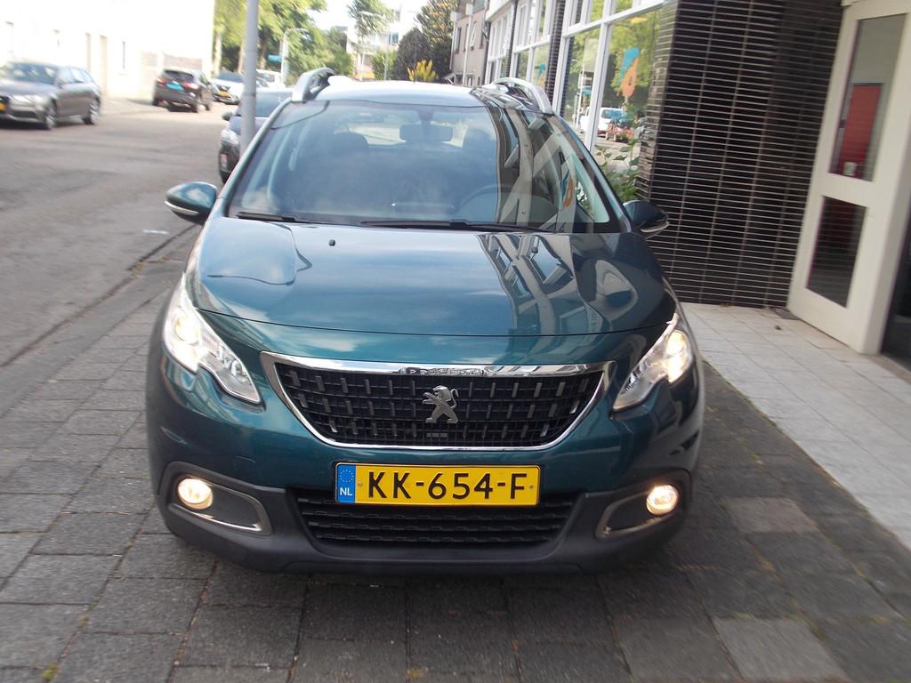 Peugeot 2008 1.2 PureTech Blue Lion NAVI CRUISE LM VELGEN NI, Voorwielaandrijving, Stof, Euro 6, Origineel Nederlands