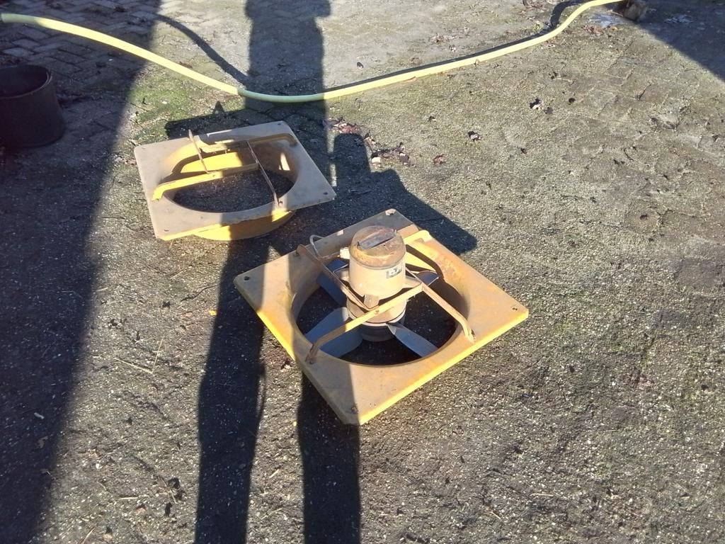 Te koop stal ventilator, Doe-het-zelf en Verbouw, Ventilatie en Afzuiging, Ophalen