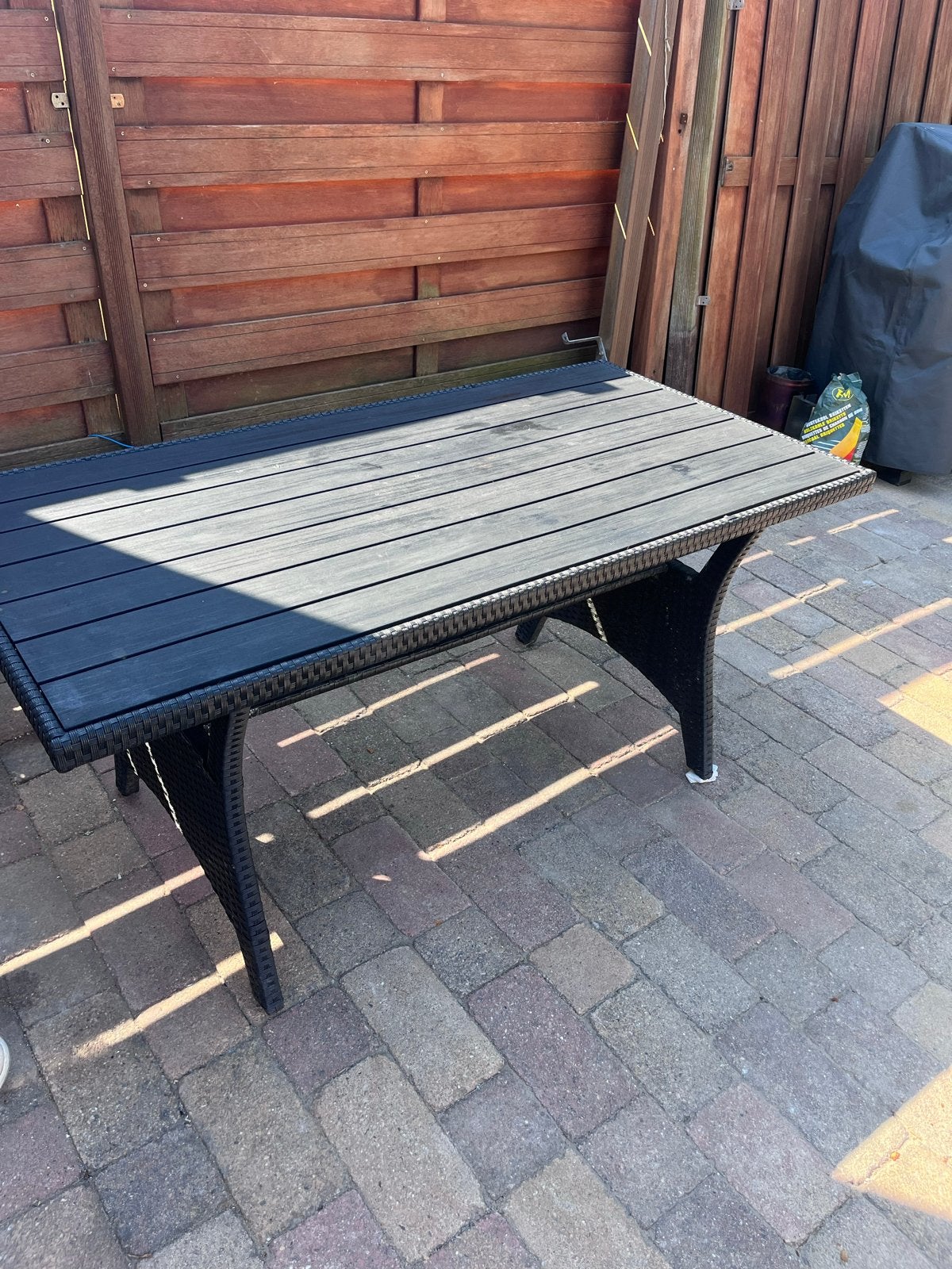 Zwarte Wicker Tuin-/Eettafel, Tuin en Terras, Ophalen, Gebruikt, Rechthoekig, Wicker