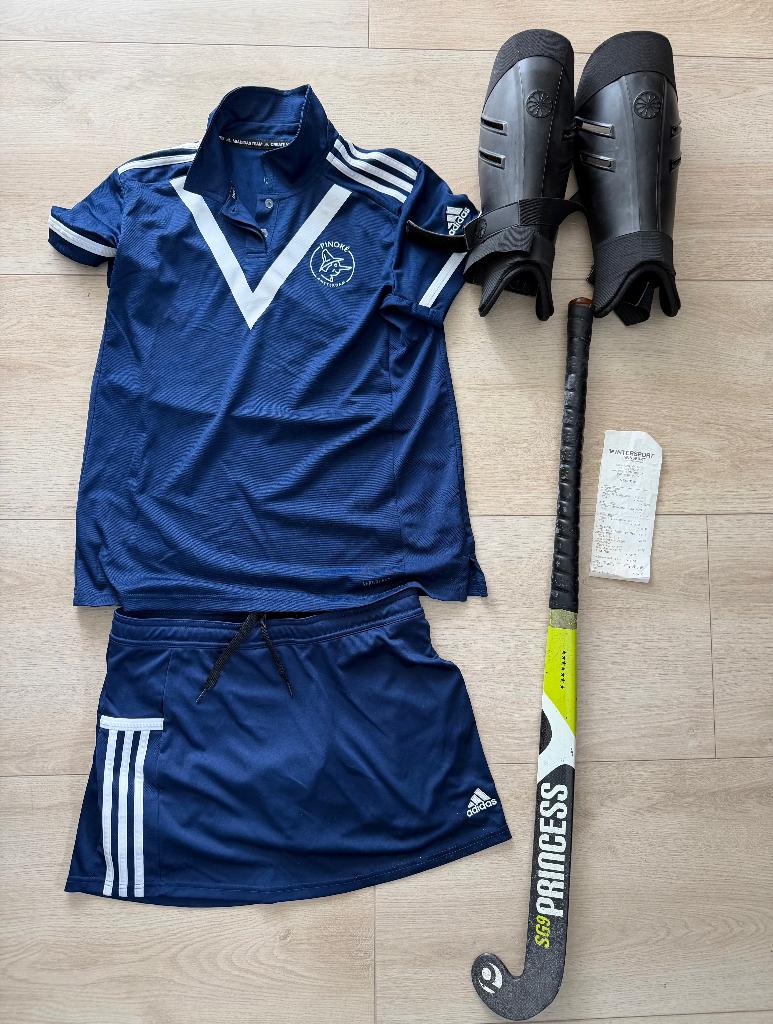 Pinoké dames hockeytenue van Adidas / hockeyset - maat L, Ophalen, Zo goed als nieuw, Kleding