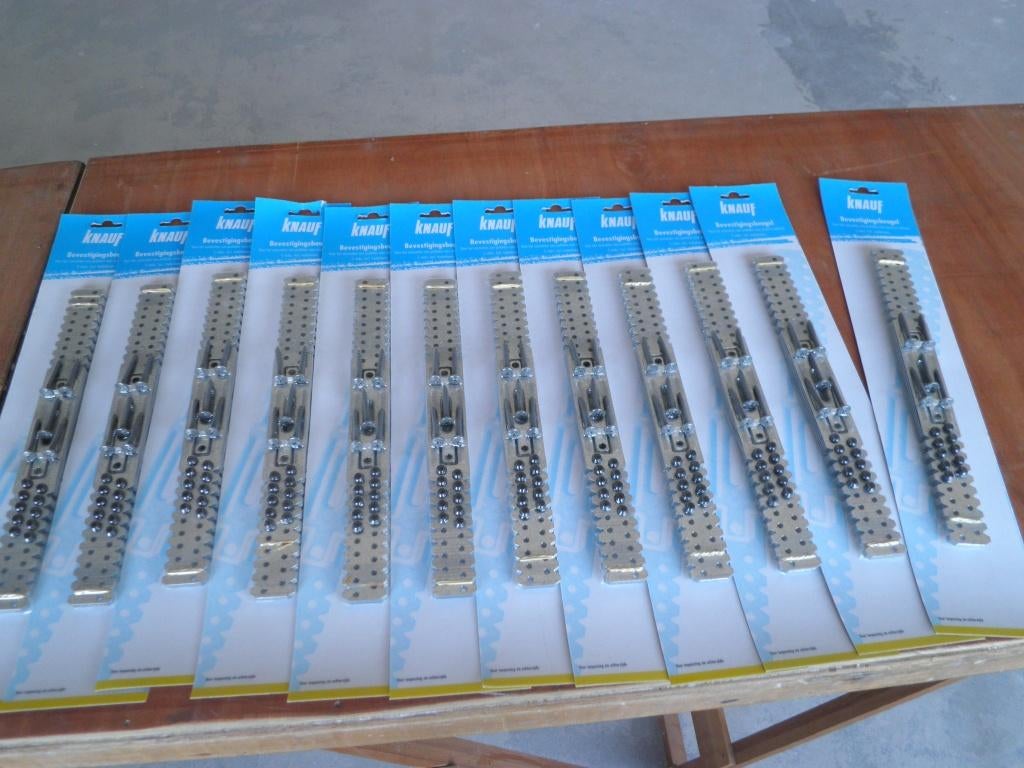 Knauf bevestigingsbeugel U-G ligger, inhoud 5 stuks., Doe-het-zelf en Verbouw, Isolatie en Afdichting, Minder dan 4 cm, Overige materialen