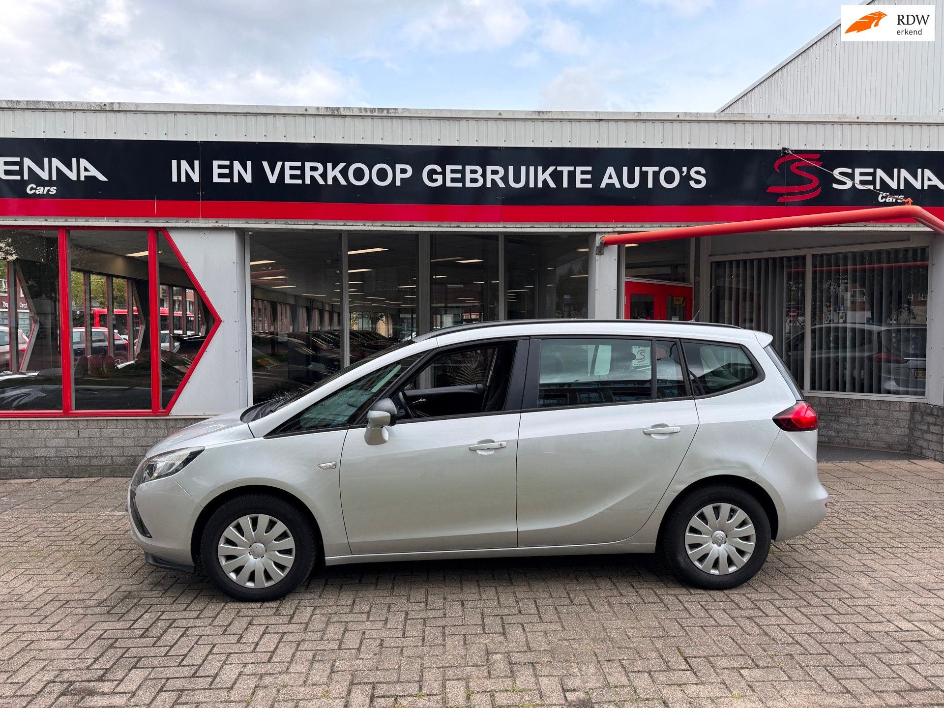 Opel Zafira Tourer 2.0 CDTI - 7 Persoons - Airco - 2015 -, Auto's, Opel, Voorwielaandrijving, Euro 5, 4 cilinders, 7 stoelen