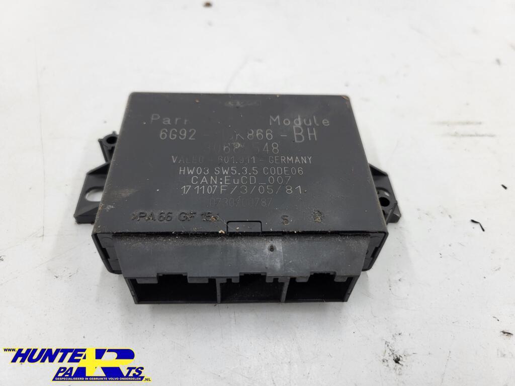 PDC-module Volvo V60/S60/XC70/XC60/S80 ('07-'18) 30682548, Gebruikt, Ophalen of Verzenden, Volvo, Volvo