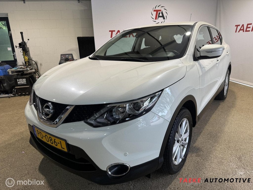 Nissan Qashqai 1.2 Connect Edition CLIMA/CRUIS/NWKETTING/APK, Auto's, Nissan, Voorwielaandrijving, Euro 5, Gebruikt, 4 cilinders