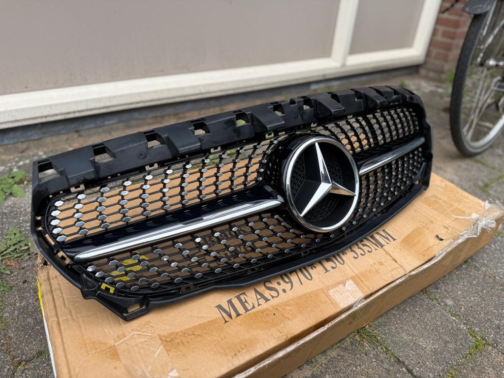 Mercedes CLA AMG Line Diamond grill w117 c117 ! INCL STER !, Auto-onderdelen, Carrosserie en Plaatwerk, Ophalen of Verzenden, Voor