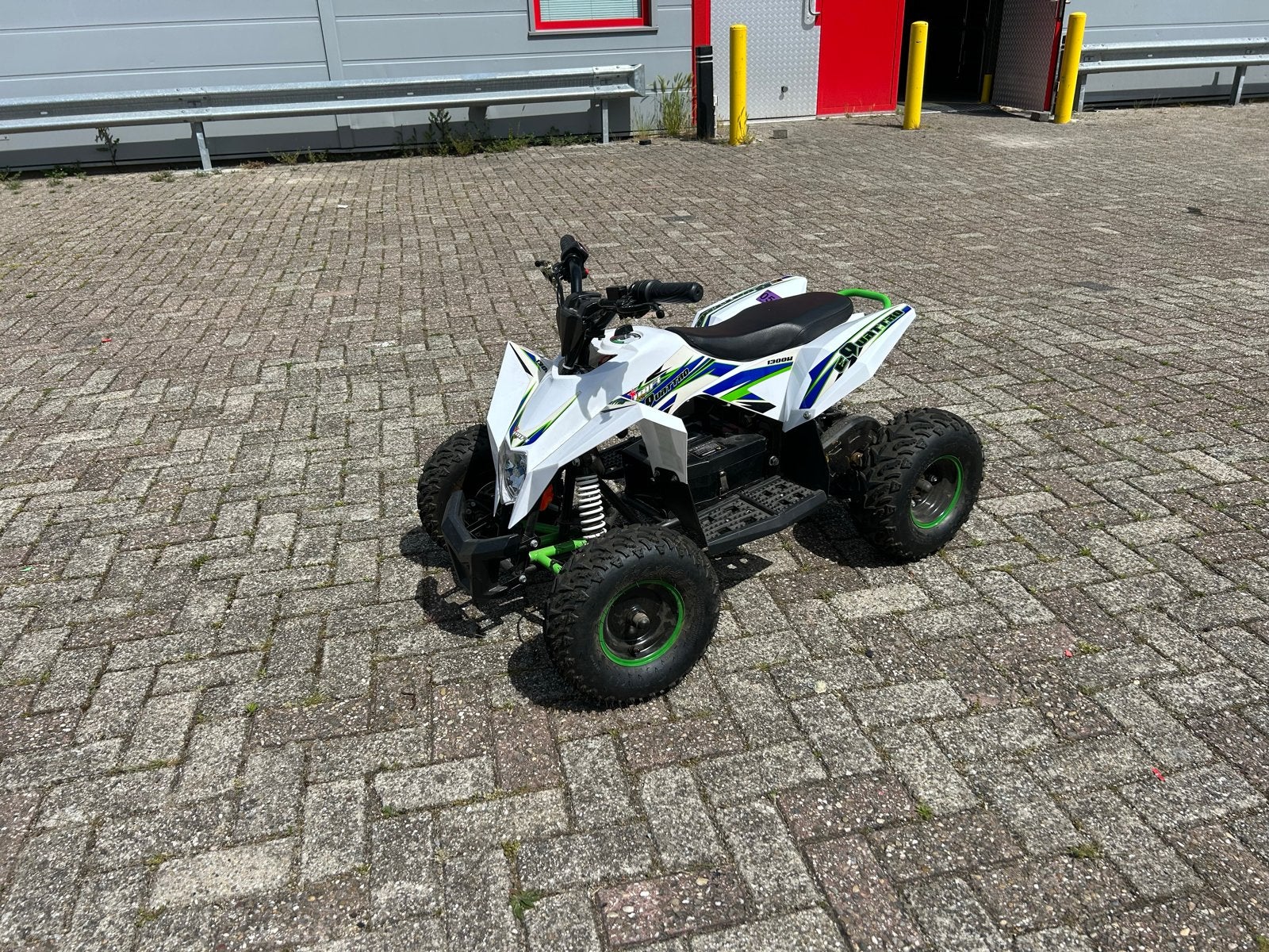 Elektrische kinderquad - Wit met groen en blauw, 11 kW of minder