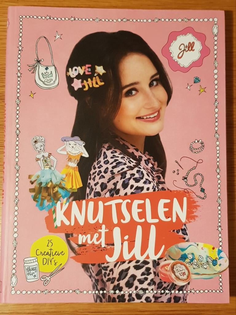 BOEK KNUTSELEN MET JILL, Ophalen of Verzenden, Nieuw
