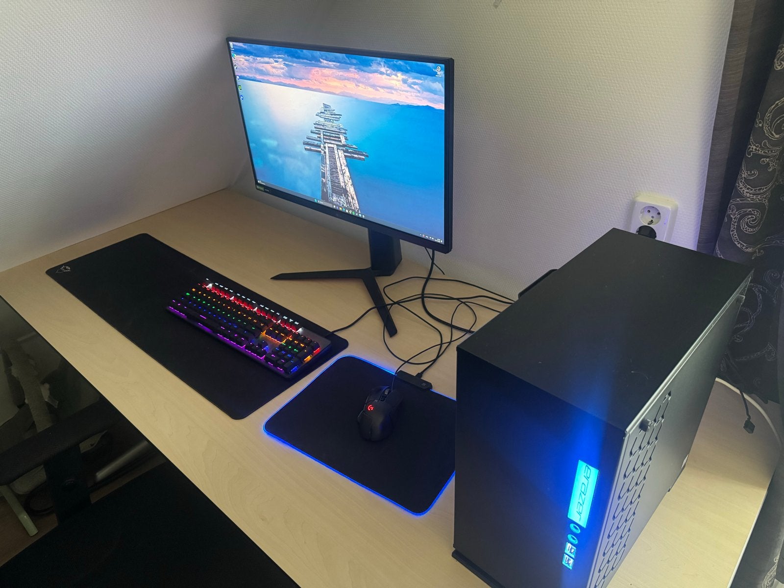Complete Gaming PC Setup met Monitor, Toetsenbord & Muis, Ophalen, Zo goed als nieuw, Gaming, SSD