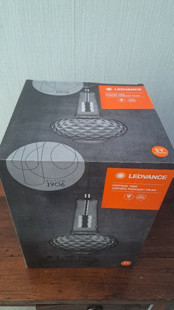 NIEUW: Hanglamp LEDVANCE Vintage 1906 Carved Pendant Pear, Ophalen of Verzenden, Nieuw, Glas, Retro / glas / staal / industrieel