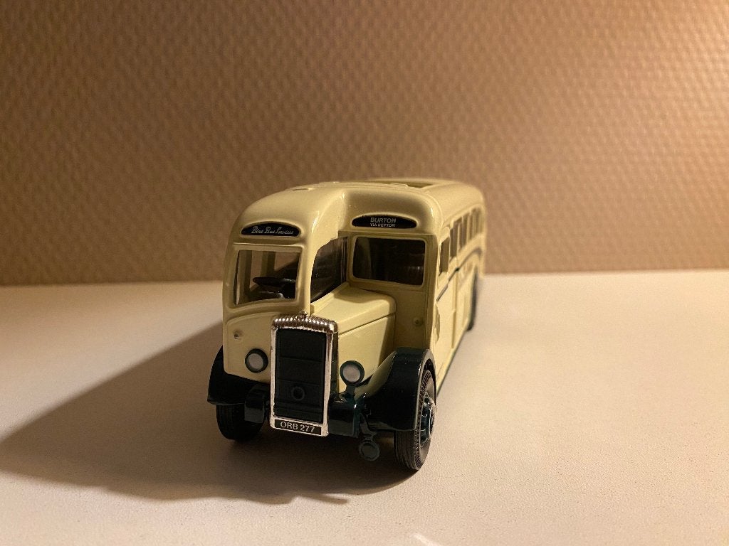 Corgi - Daimler 1/ 2 Cab Blue Bus Services, Hobby en Vrije tijd, Modelauto's | 1:50, Ophalen of Verzenden, Nieuw, Bus of Vrachtwagen