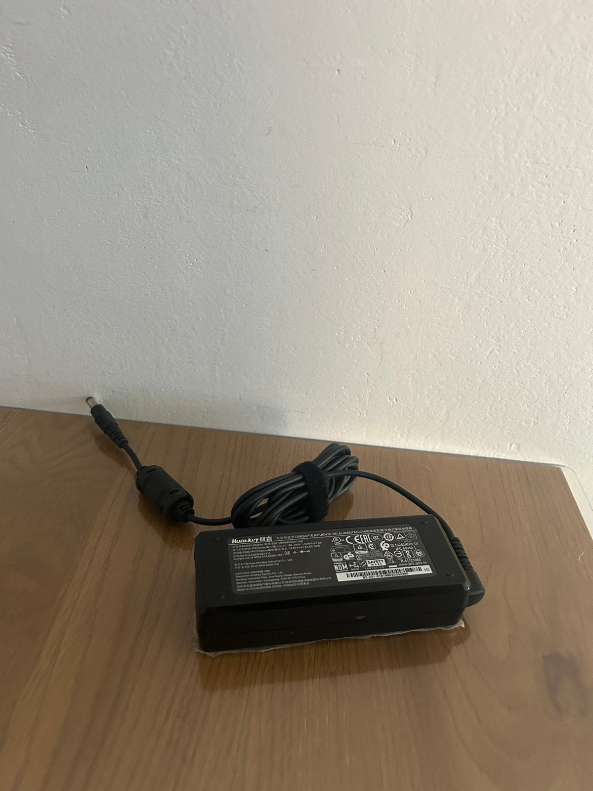 Huntkey 90W Universele Laptop Adapter, Ophalen of Verzenden, Nieuw