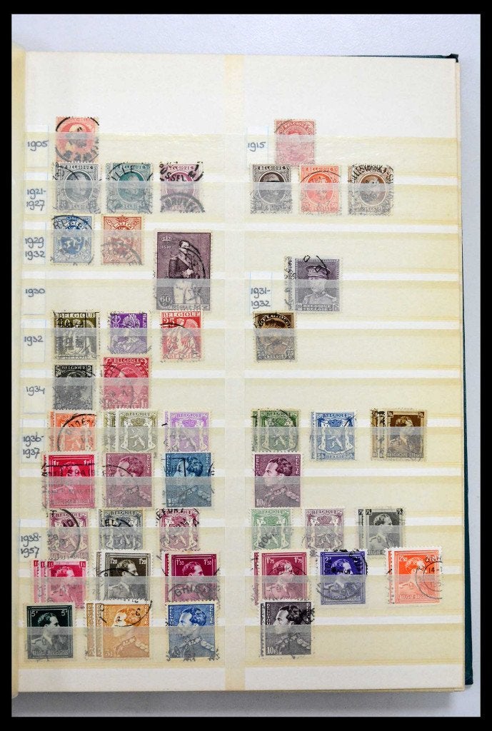 Doos postzegels van over de hele wereld!, Postzegels en Munten, Ophalen of Verzenden, Nederland en Buitenland