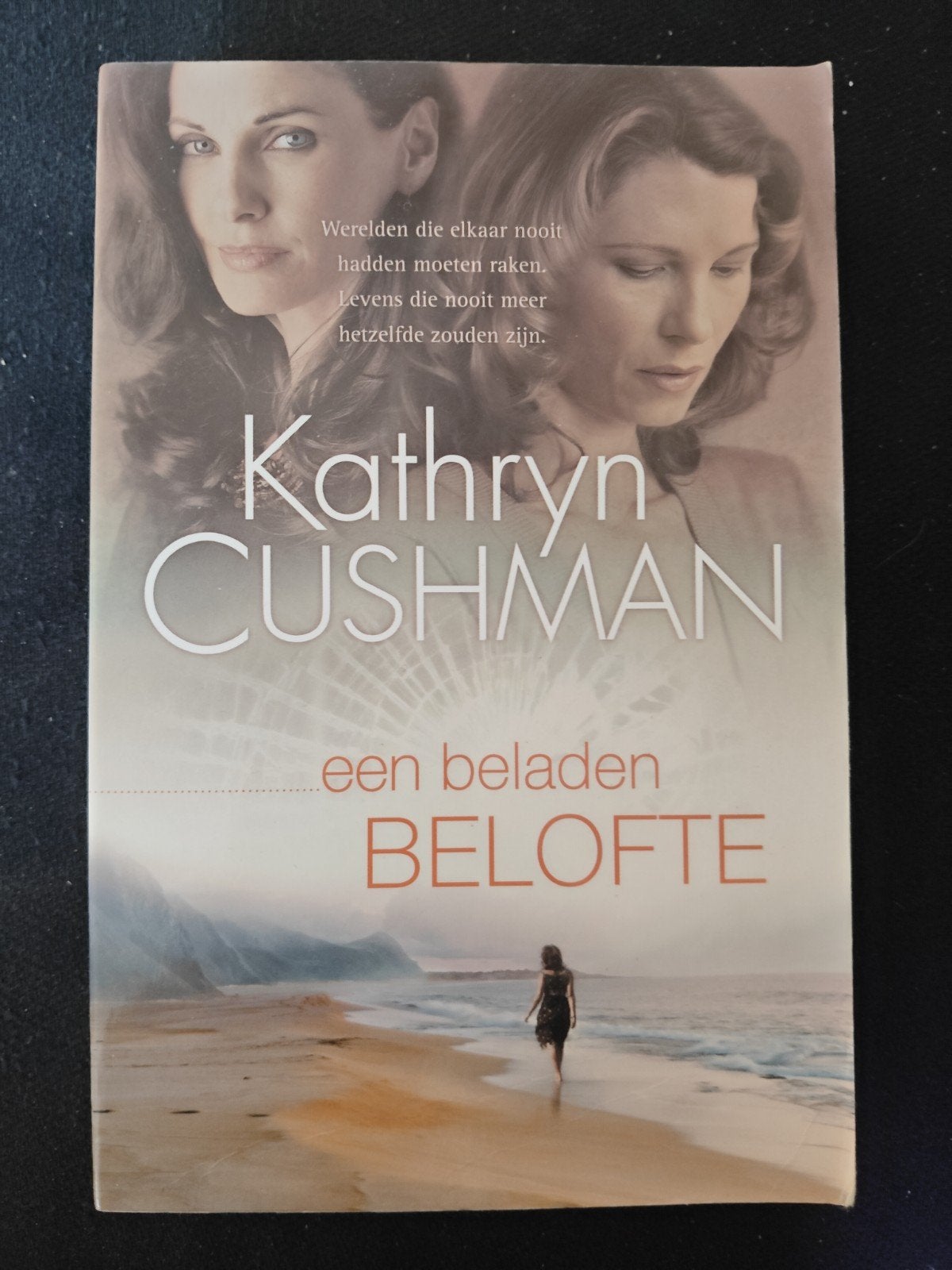 Een Beladen Belofte - Kathryn Cushman, Boeken, Gelezen, Ophalen of Verzenden, Kathryn Cushman, Amerika